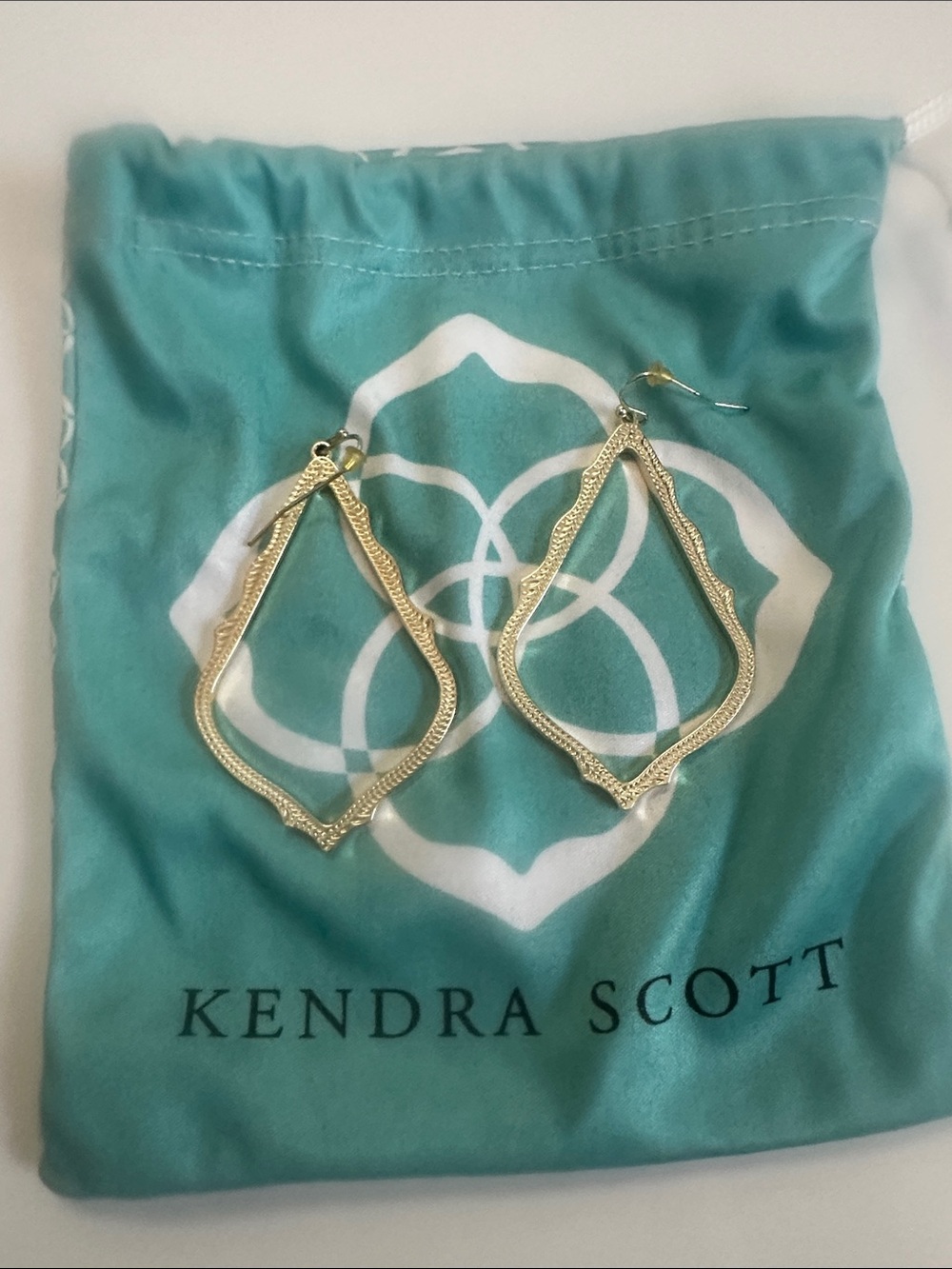 Kendra Scott Gold Textured Openwork Teardrop Earrings